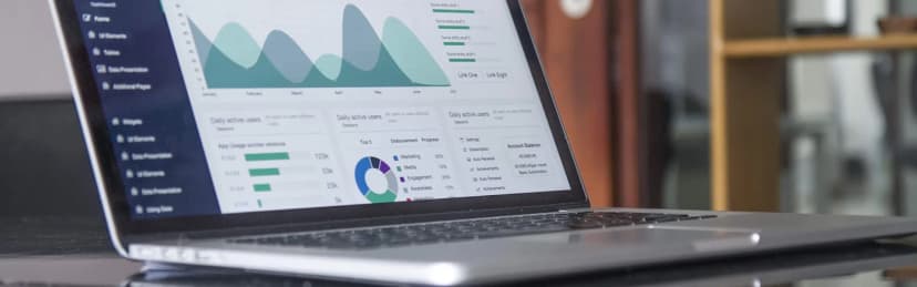 Sabiduría financiera milenaria: 7 principios clásicos para tus decisiones de dinero